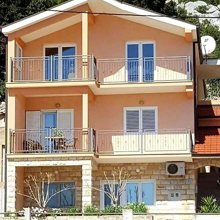 Apartman Roza プロチェ エクステリア 写真