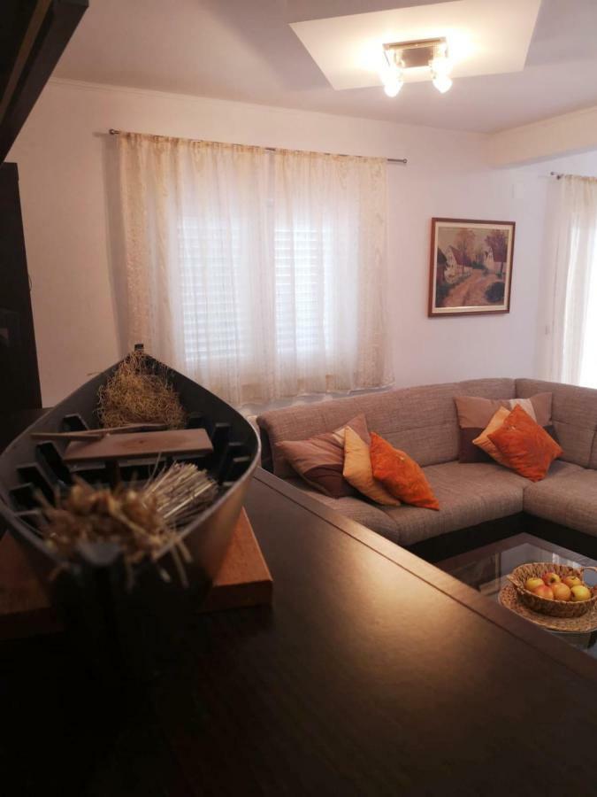 Apartman Roza プロチェ エクステリア 写真