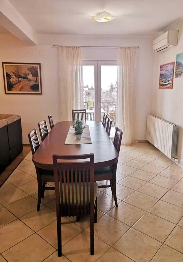 Apartman Roza プロチェ エクステリア 写真